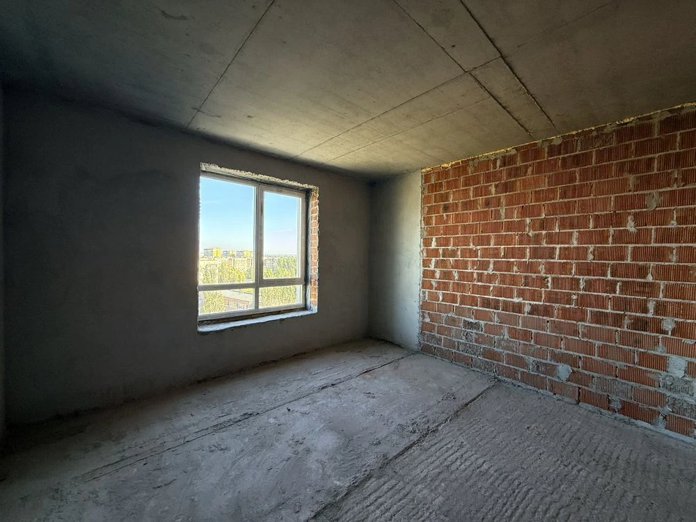 Sale of a view 3-room apartment, Victory 6, new building