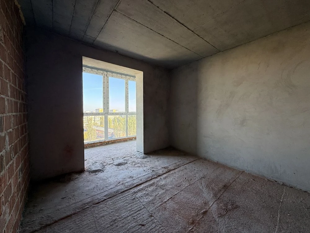 Sale of a view 3-room apartment, Victory 6, new building