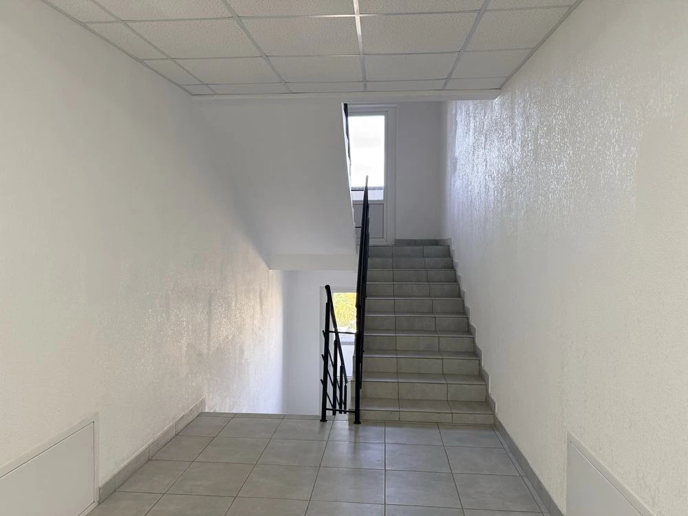 Sale of a view 3-room apartment, Victory 6, new building