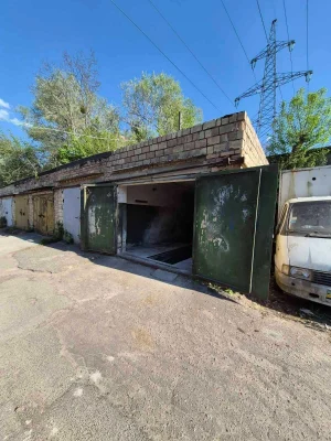 Sale of Garage at "Tulip" Cooperative, Vykhovs' Street, 6b