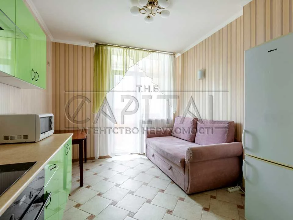 Apartment. Simi Kulzhenkov st.