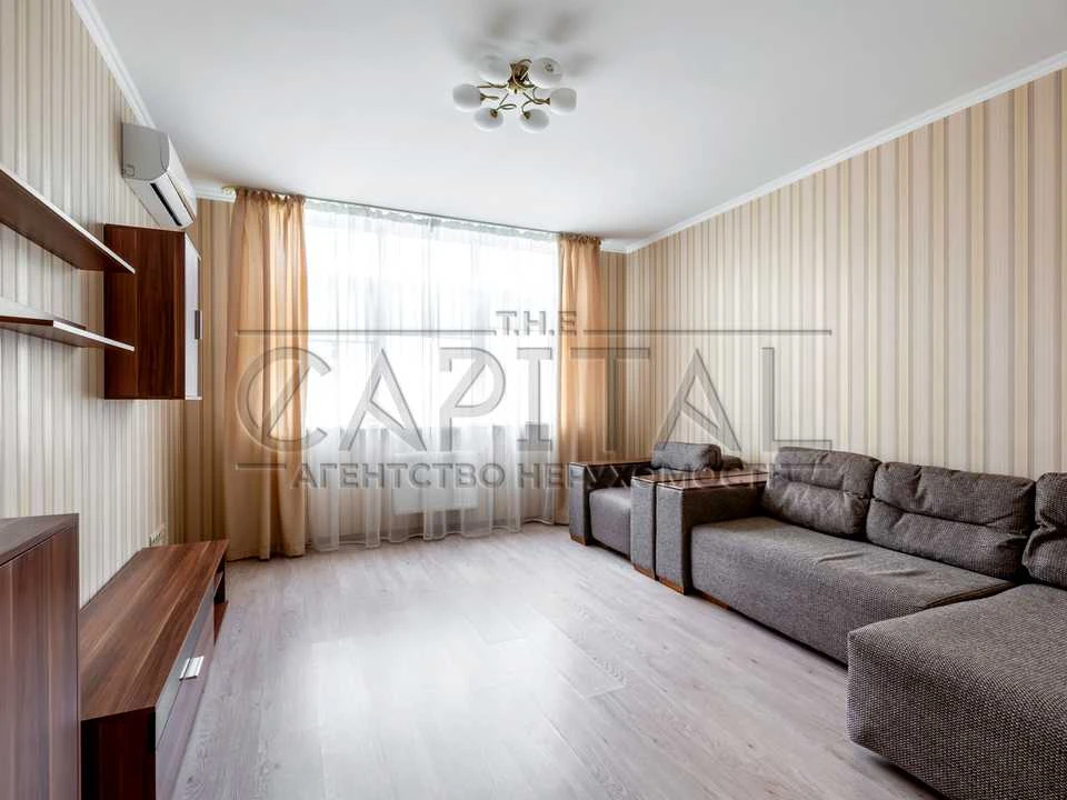 Apartment. Simi Kulzhenkov st.