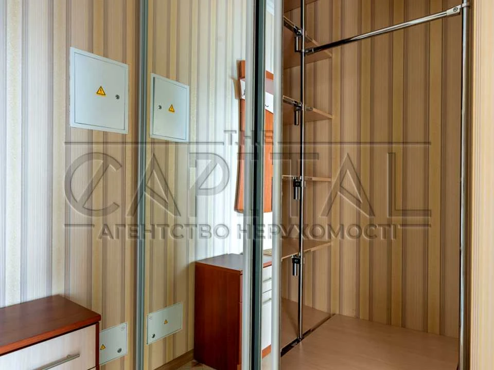 Apartment. Simi Kulzhenkov st.