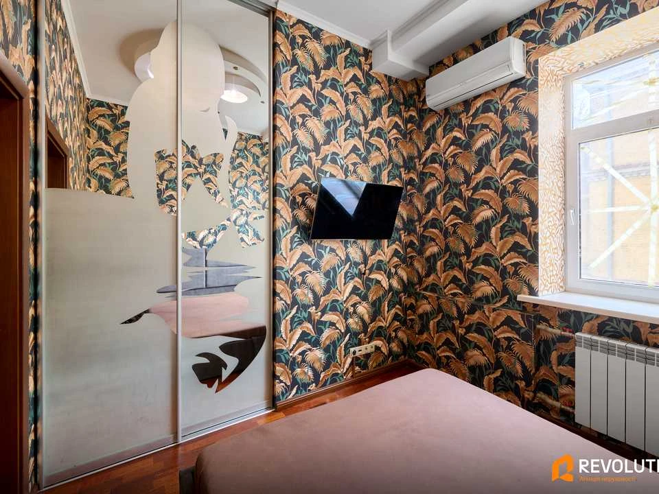 Apartment. Antonovycha st., Kyiv
