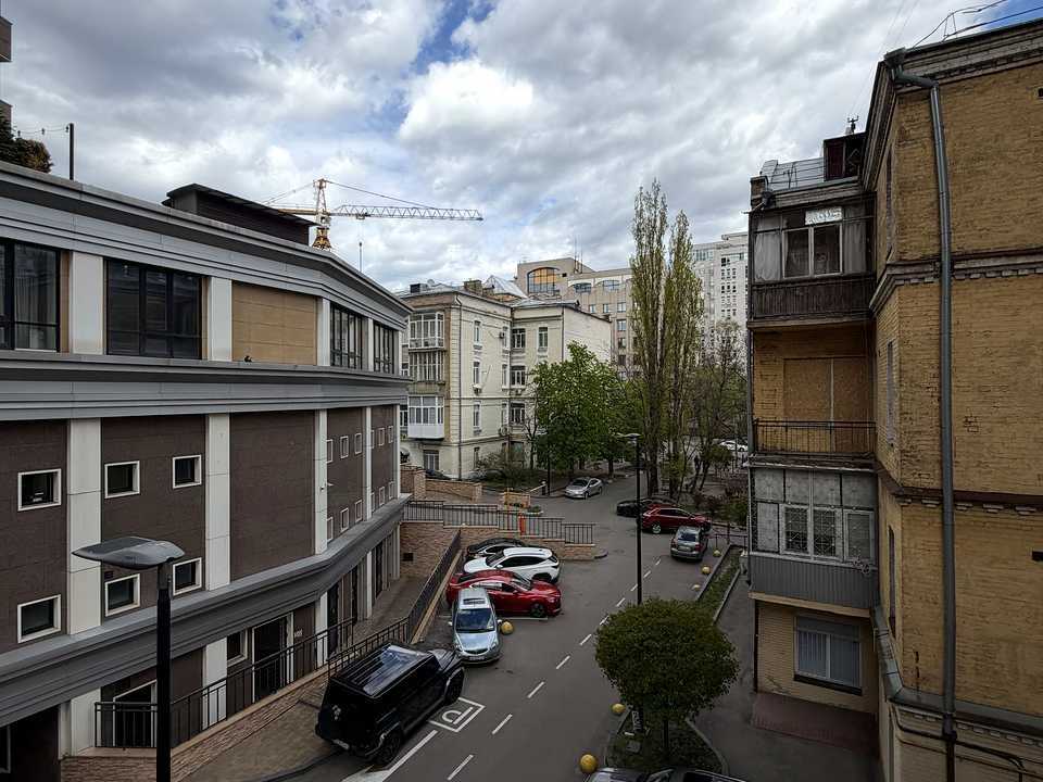 Apartment. Antonovycha st., Kyiv