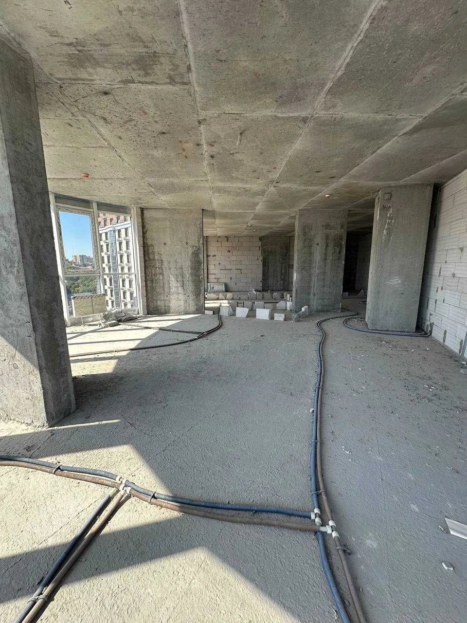 For Sale: 2-bedroom apartment in ЖК Подол Плаза, вул. Глибочицька 73, 123m2