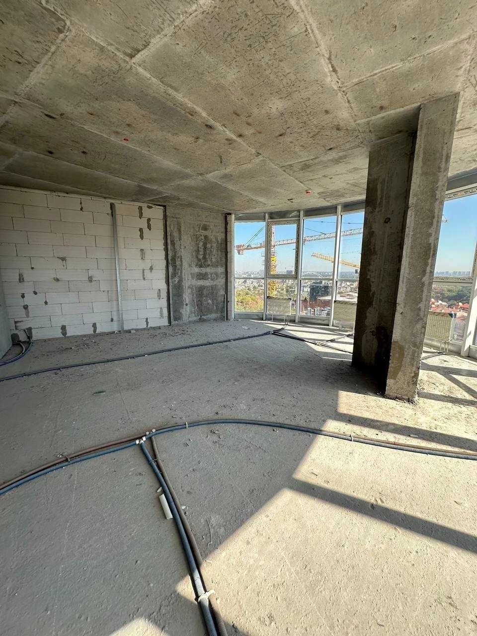 For Sale: 2-bedroom apartment in ЖК Подол Плаза, вул. Глибочицька 73, 123m2