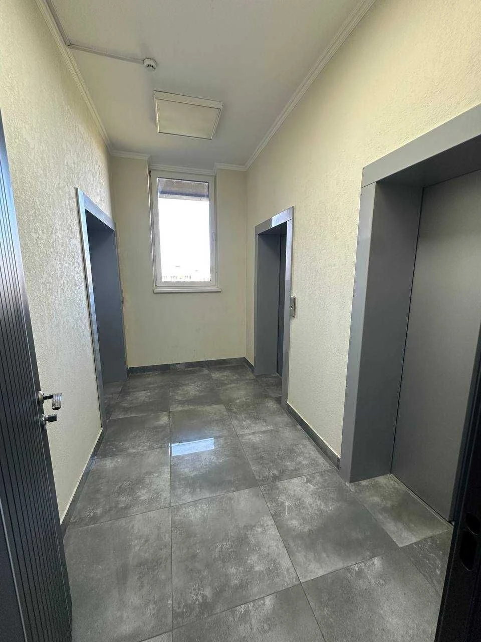 For Sale: 2-bedroom apartment in ЖК Подол Плаза, вул. Глибочицька 73, 123m2