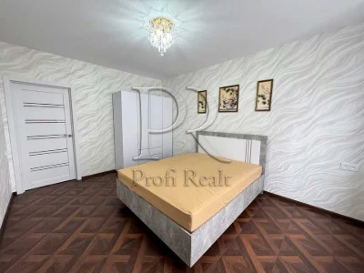Apartment. Kyiv, Lubomyr Huzar Ave. (Kosmonavta Komarova)