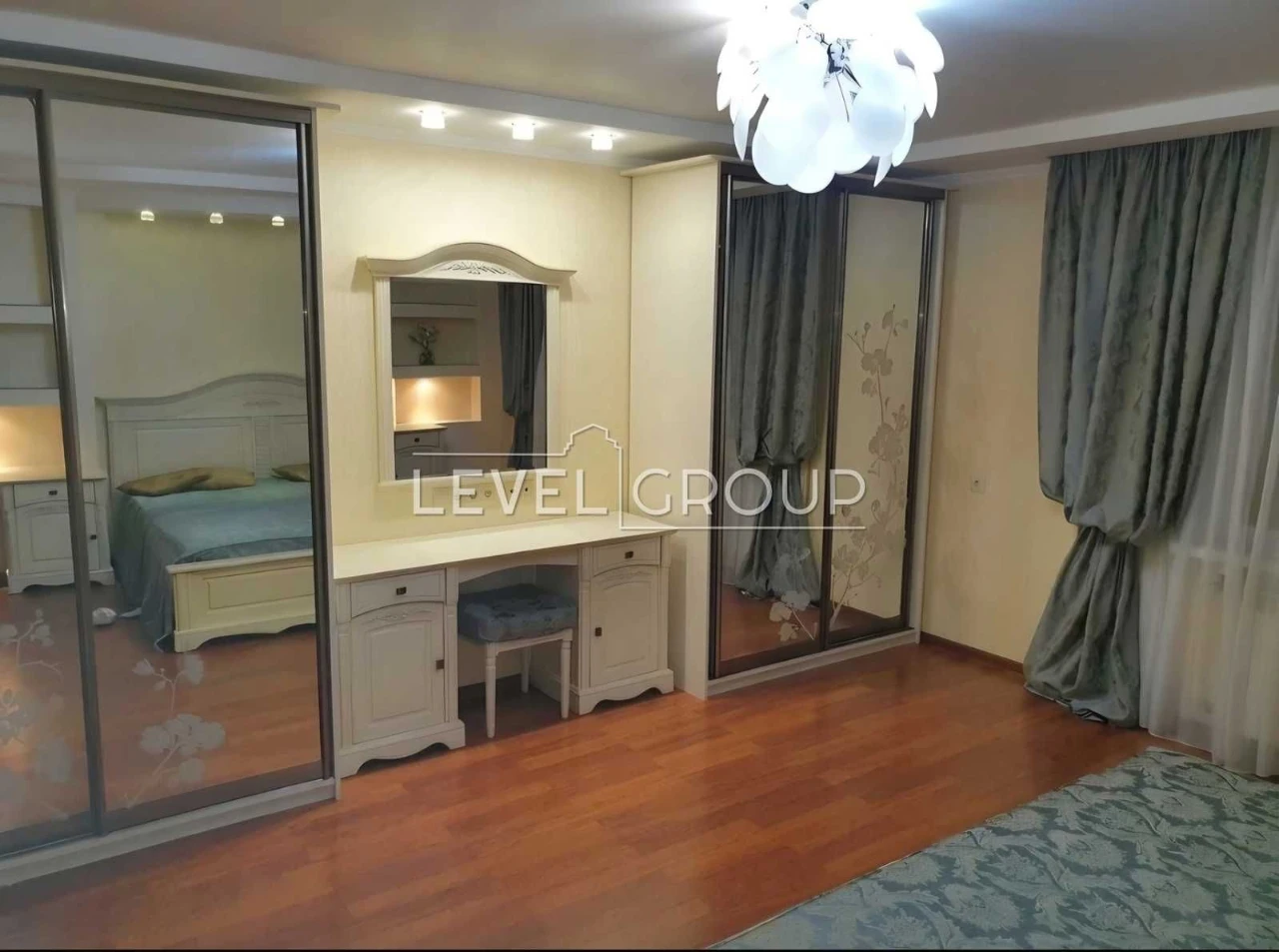 Two-bedroom apartment, Poshynky, Kharkiv, Darnitsky district, Kyiv