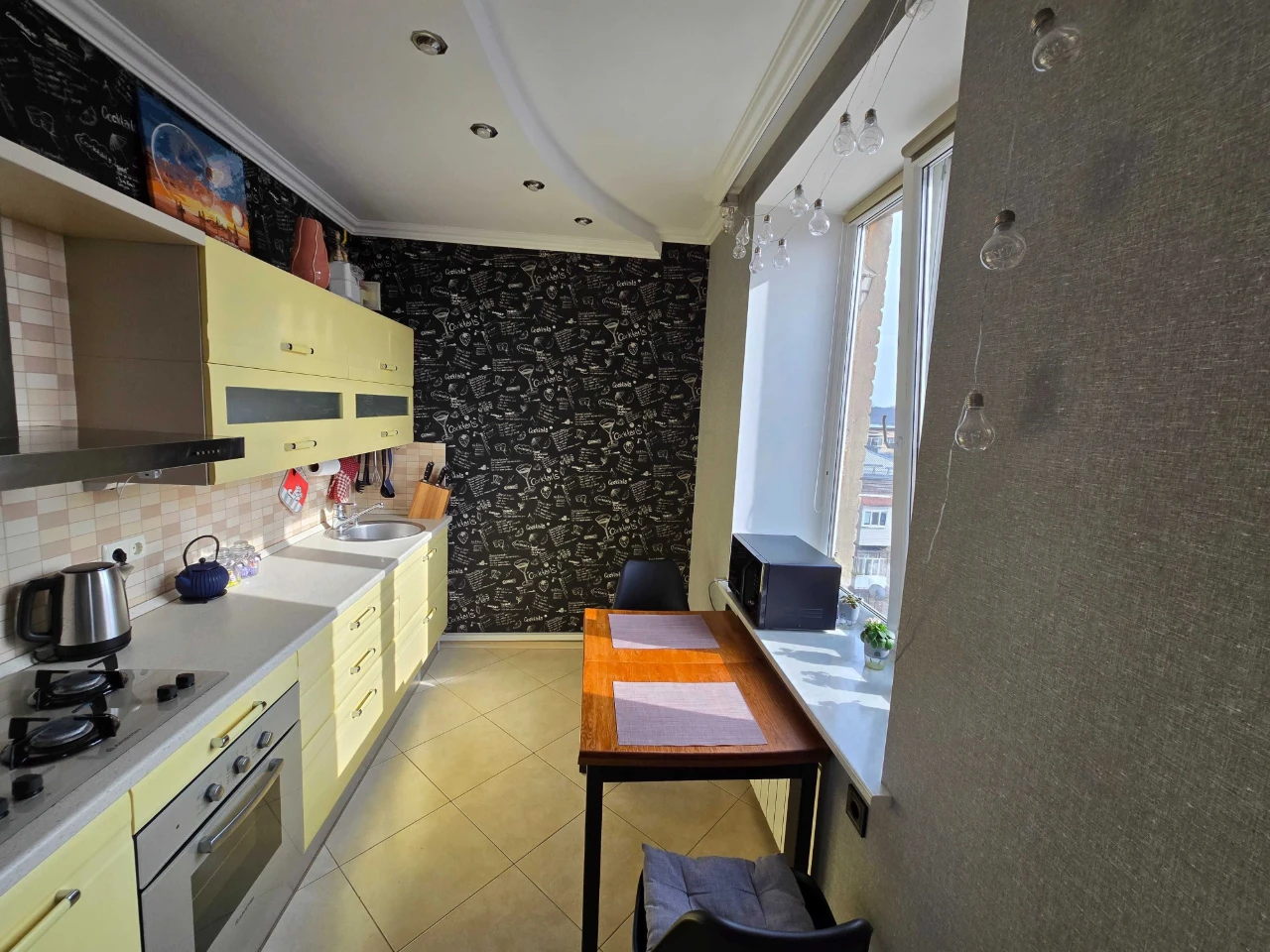 For Sale: Cozy 3-bedroom apartment on Stalevarov