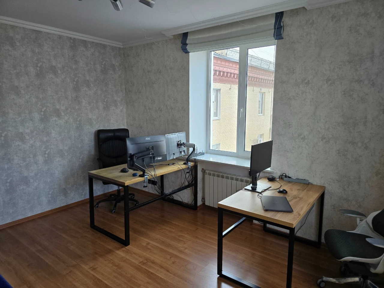 For Sale: Cozy 3-bedroom apartment on Stalevarov