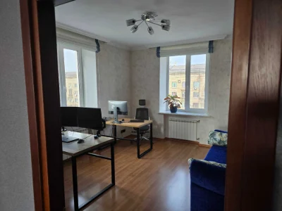 For Sale: Cozy 3-bedroom apartment on Stalevarov