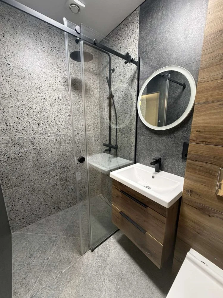 Sale of a 2-bedroom apartment with gas! Uzhhorod, 8 Berezhna Street.
