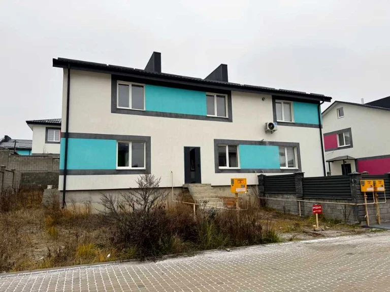 House. Level, Lipovyi District