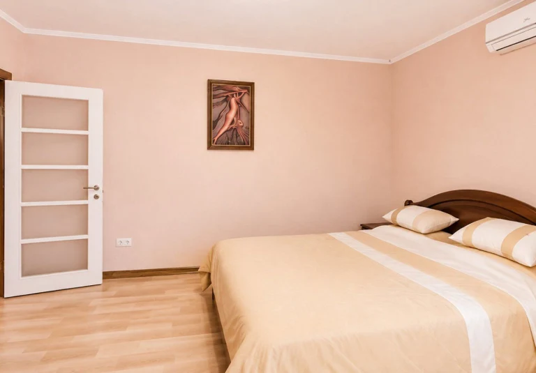 2-room apartment 84 m² renovated | Akademmisto | Palladyna |