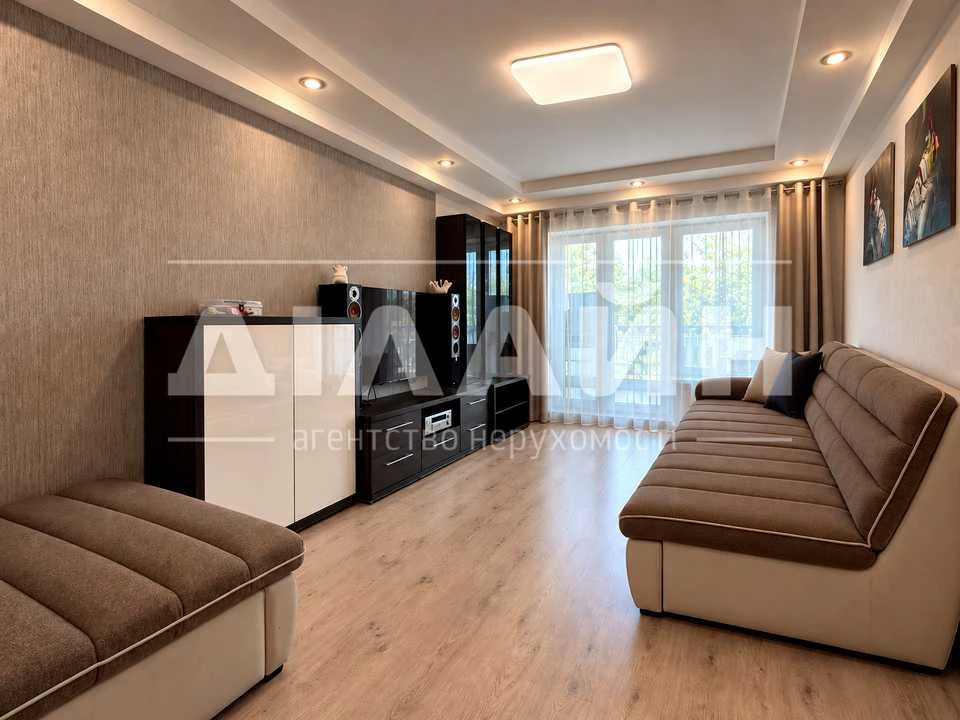 Apartment. Yuliivsky Avenue, Zaporizhzhia