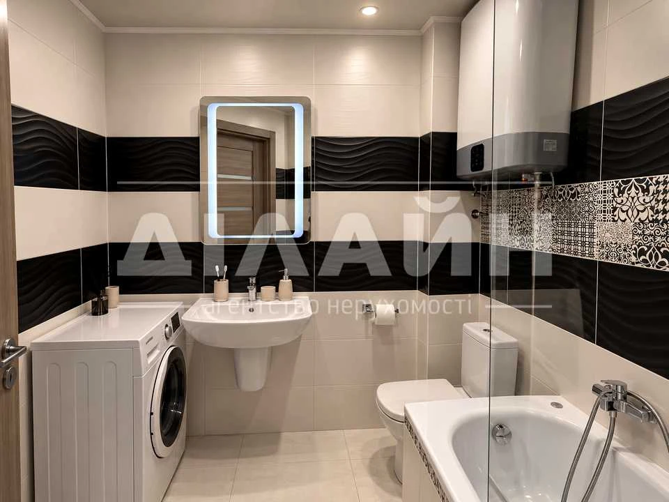 Apartment. Yuliivsky Avenue, Zaporizhzhia