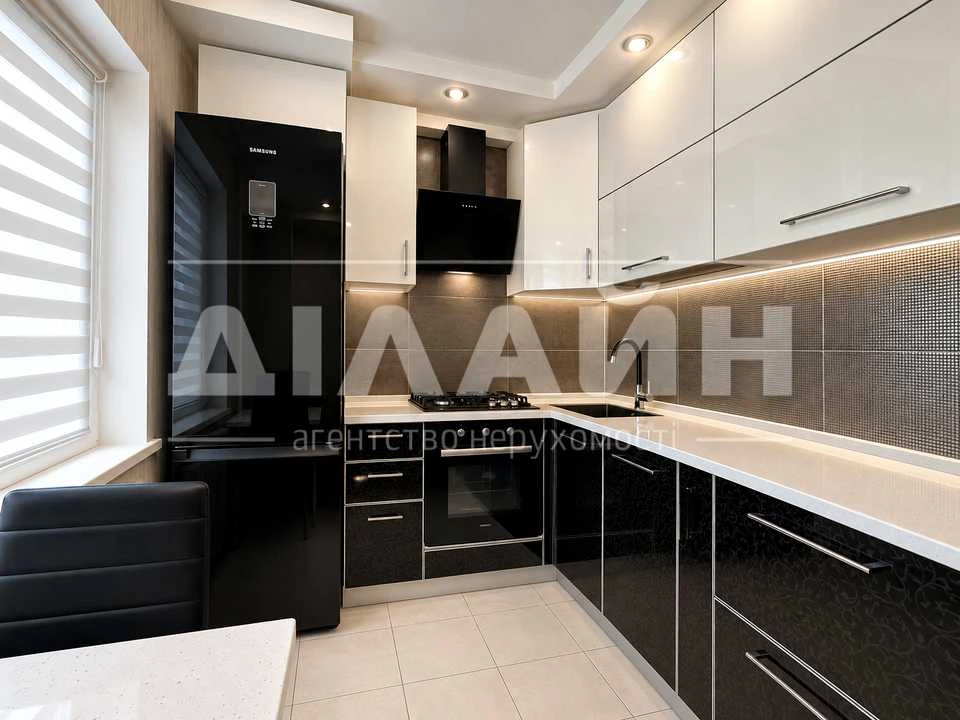 Apartment. Yuliivsky Avenue, Zaporizhzhia