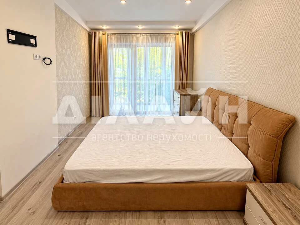 Apartment. Yuliivsky Avenue, Zaporizhzhia
