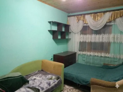 Urgent sale of 4-room apartment at 5 Dmitrievskaya Street.
