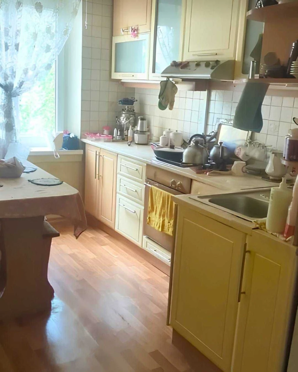For sale, 3-bedroom apartment on the 2nd floor
