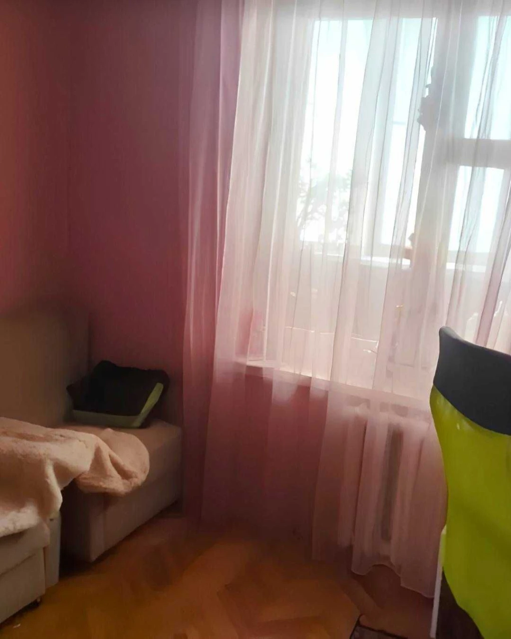 For sale, 3-bedroom apartment on the 2nd floor