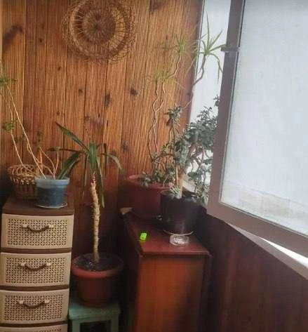 For sale, 3-bedroom apartment on the 2nd floor