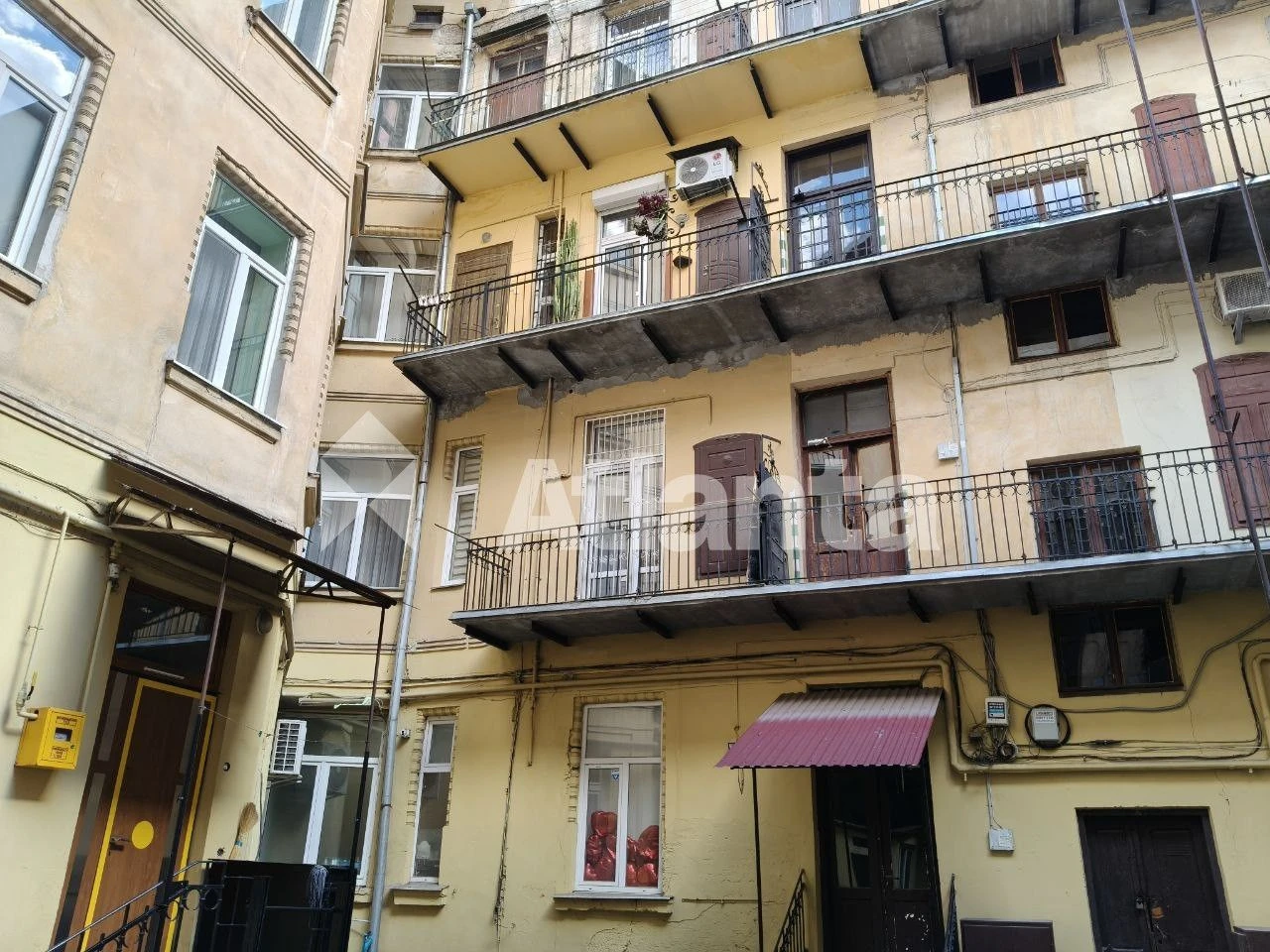 3-Bedroom 103 sq m in the center of Lviv | Kulishe