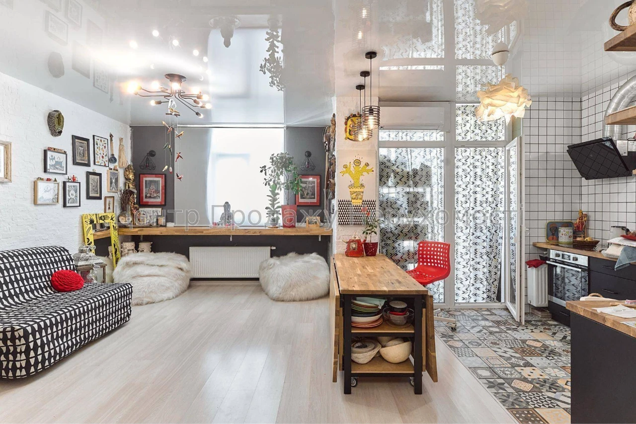 Квартира, 1 комната, 43 м², ЖК «Яскравий», Киев, продажа