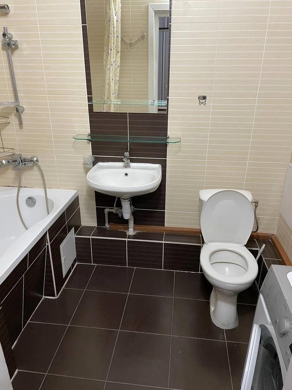 Sale of 1-room apartment on Urlivska Street, River Mall Shopping Center, Kyiv