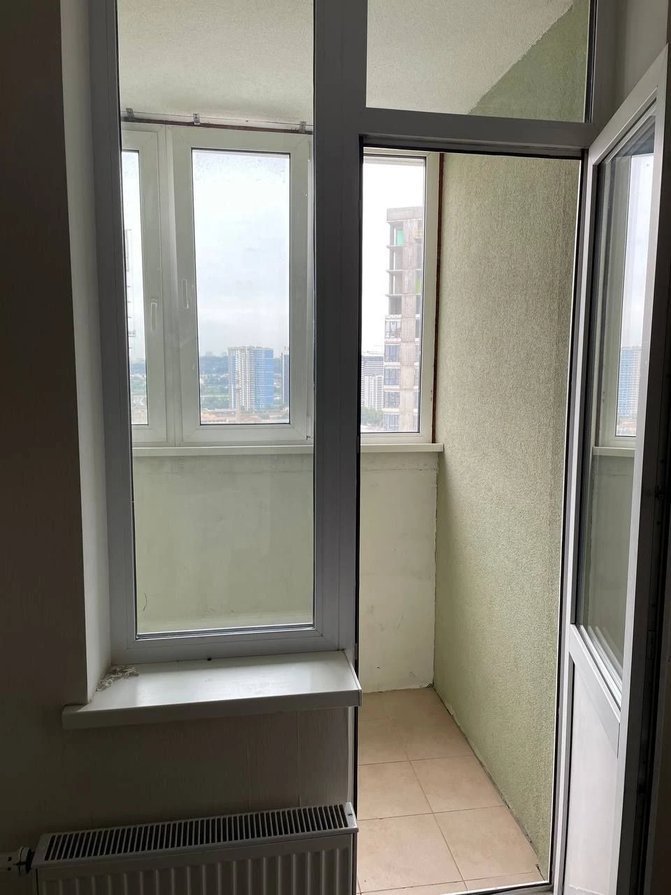 Sale of 1-room apartment on Urlivska Street, River Mall Shopping Center, Kyiv