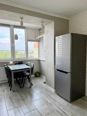 2-room 63+m² apartment with storage room on the 7th floor renovated and furnished