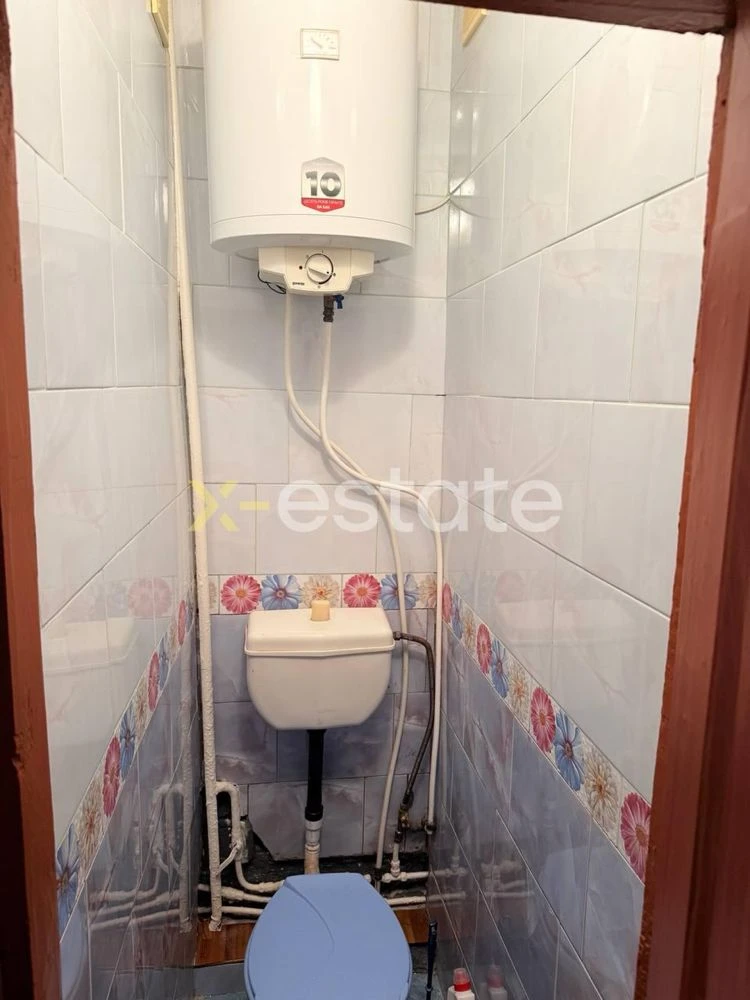 Sale of a two-room apartment, Vasylivsky street, residential area