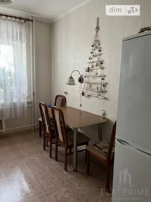 Продаж 2к квартири 70.2 кв. м на просп. Миколи Бажана 26 • I