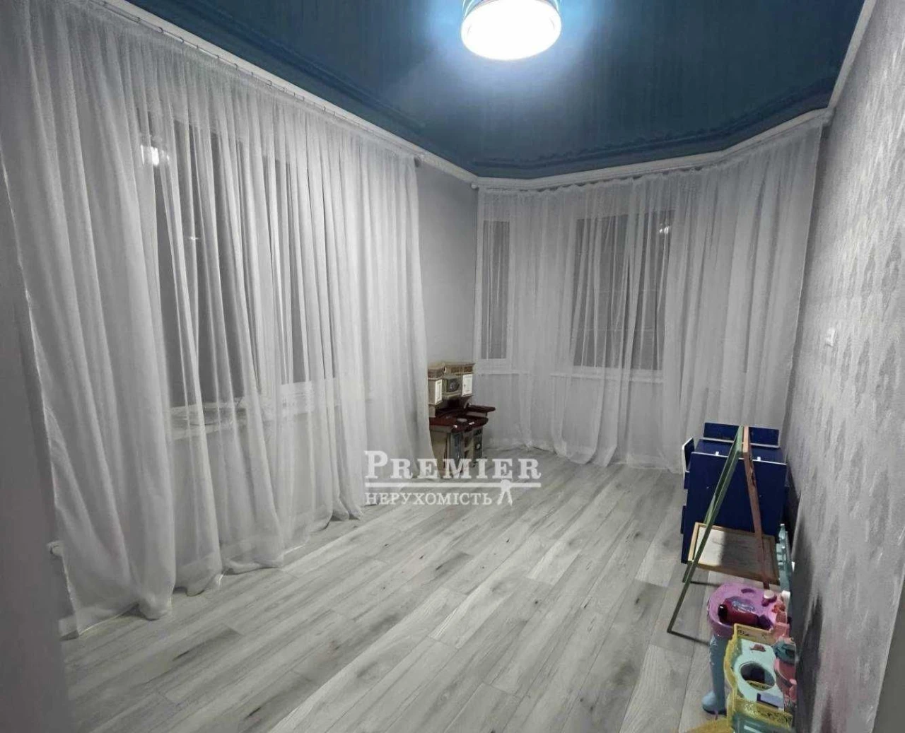 House for sale in the Golden Triangle with renovation.