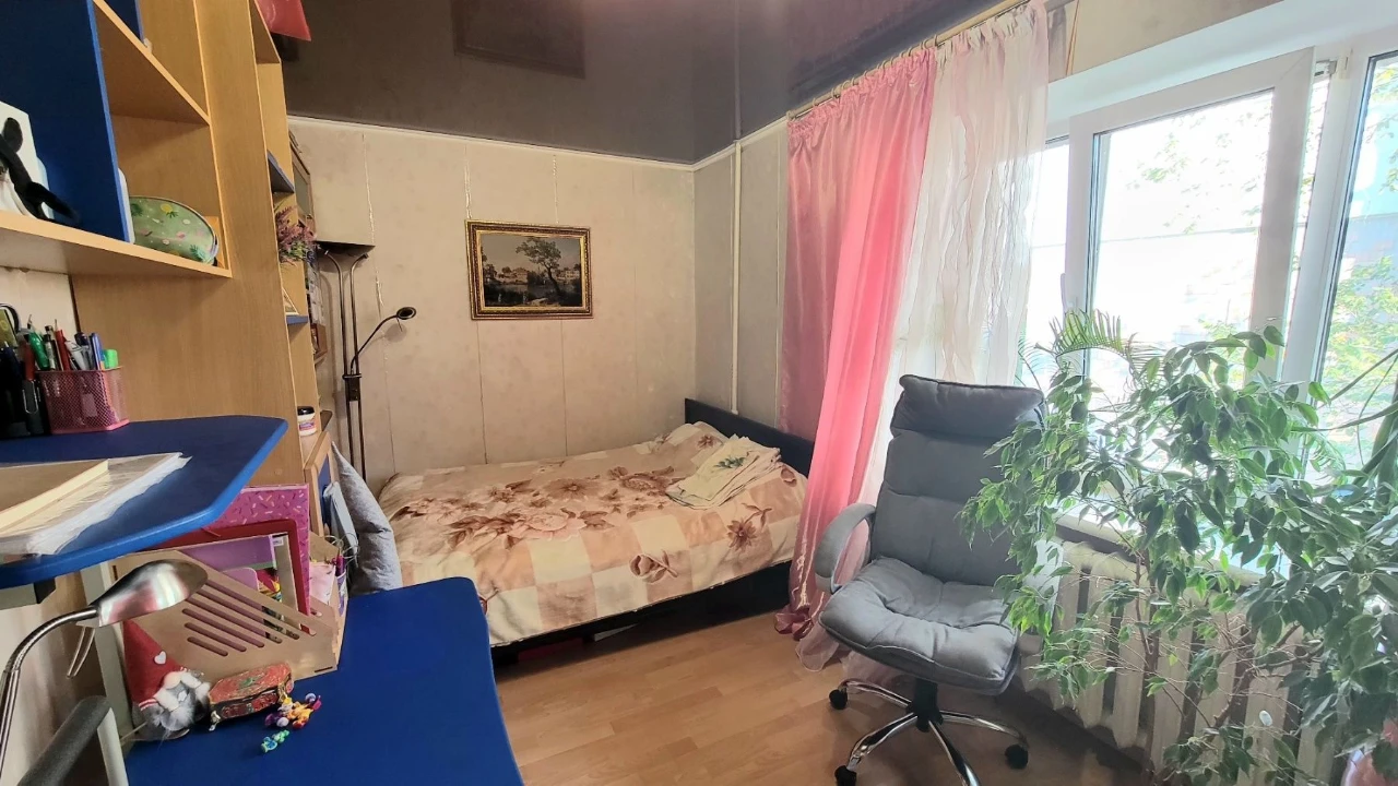 Продается 2-комнатная квартира, Центр
