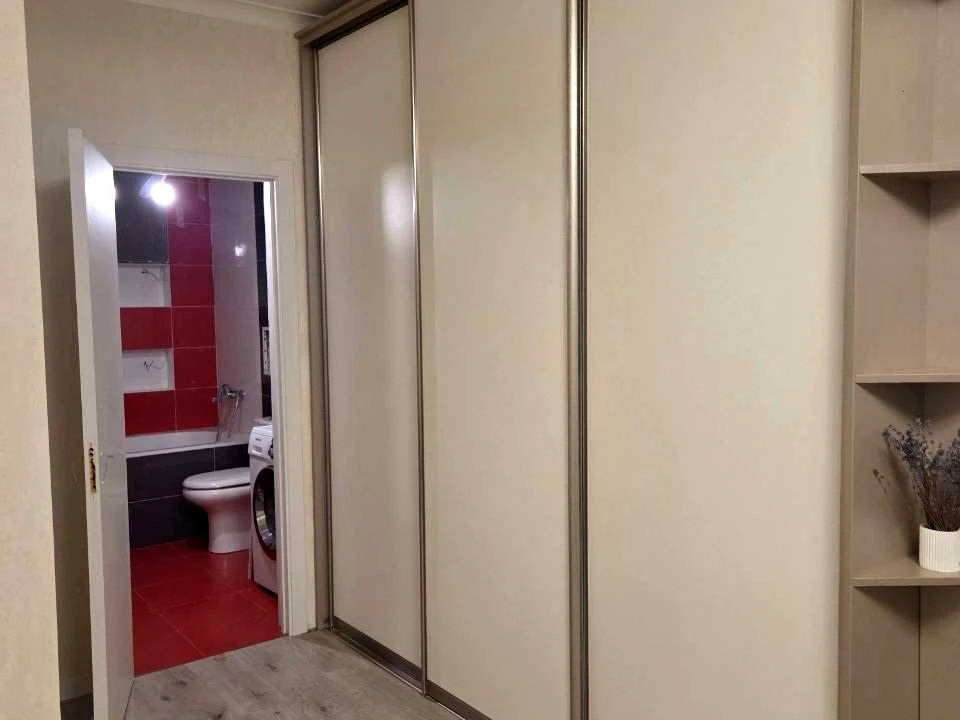 Apartment. Dragomannova st., Kyiv