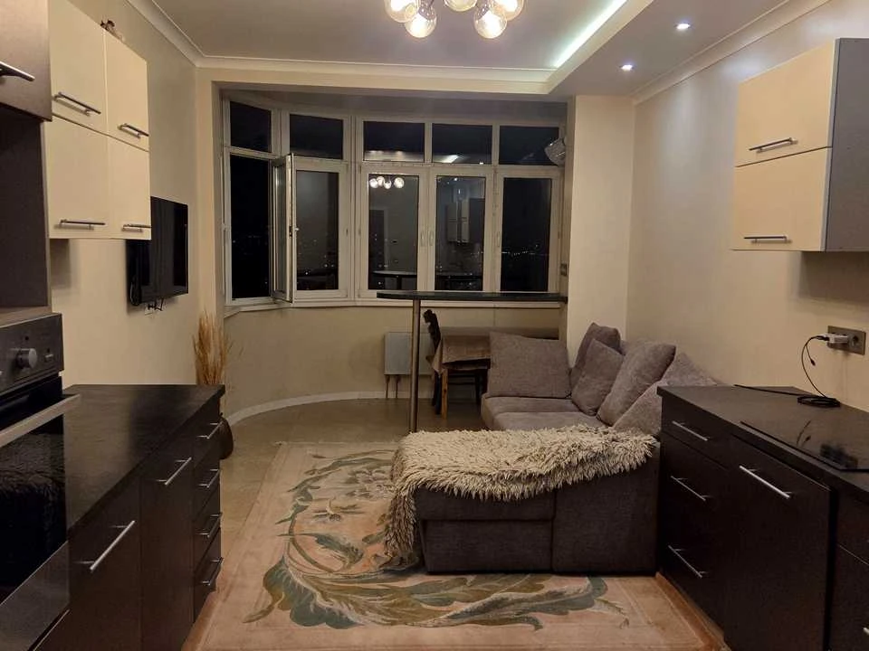 Apartment. Dragomannova st., Kyiv