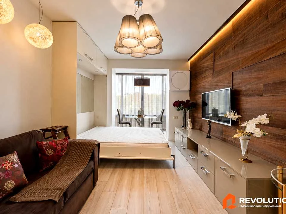 Apartment. Lavrska St, Pechersky District, Kyiv
