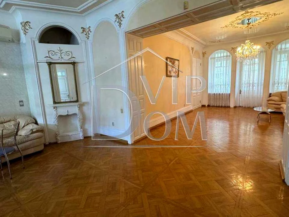 Квартира. Одеса, Пироговская ул.