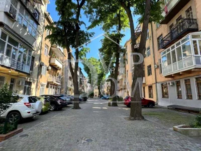 Квартира. Одеса, Пироговская ул.