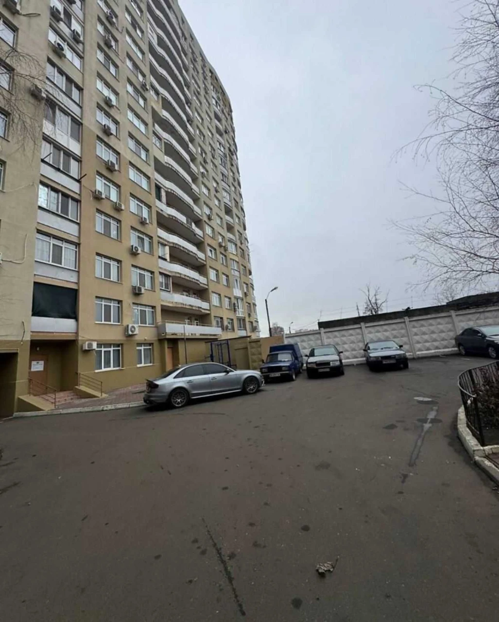 Kor5 продам 1 но комнатную на улице Бреуса Стиконовский дом