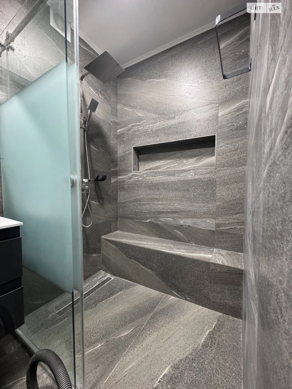Apartment for Sale: Center