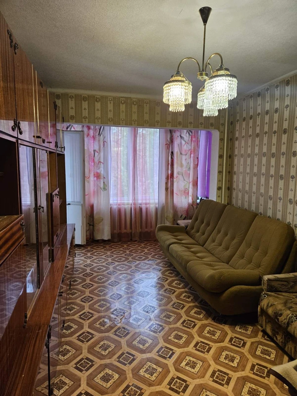 Sale of 2-bedroom apartment in Borshchivka