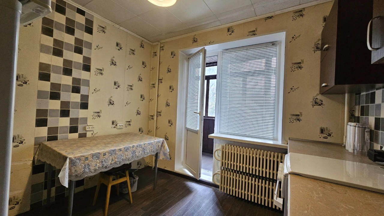 For Sale: 1-bedroom apartment in Solnychnyi