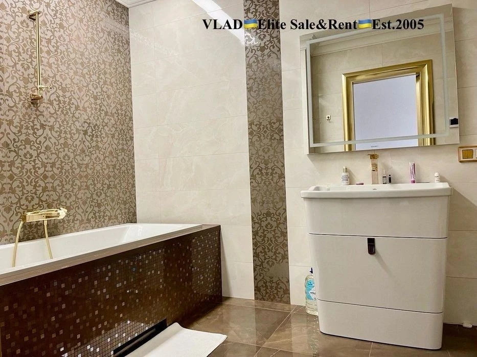 Mazepy 11b. Diamond Hill residential complex. 308 m2, Author. design! Type: Day