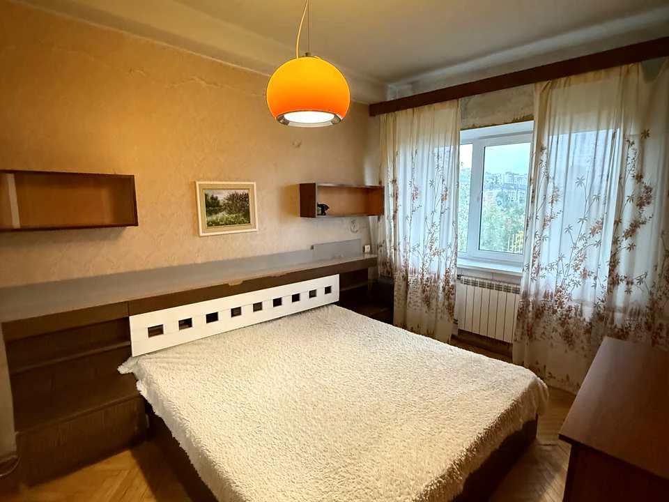 Apartment. Leonid Kadenyuk Street.
