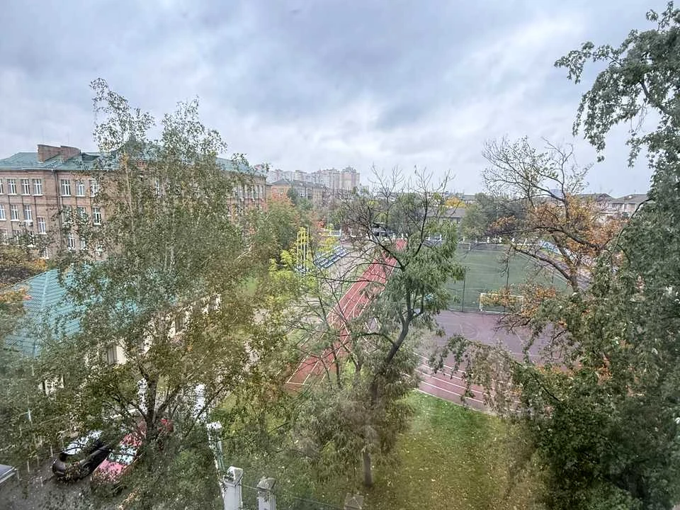 Apartment. Leonid Kadenyuk Street.