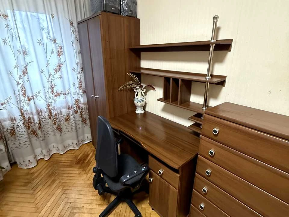 Apartment. Leonid Kadenyuk Street.
